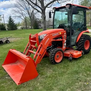 Pour tracteur à roues B2650 4WD avec boîte de vitesses, moteur et pompe - Product Image 1