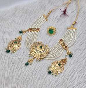 Ensemble de collier indien de mariée Bollywood plaqué or AD CZ boucles d'oreilles ras du cou en pierre de rubis de luxe vêtements de fête de fiançailles de mariage pour femmes - Product Image 1