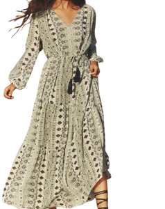 Vente en gros de robes portefeuille décontractées de grande taille pour femmes avec un look élégant pour toute occasion au meilleur prix d'Inde - Product Image 2