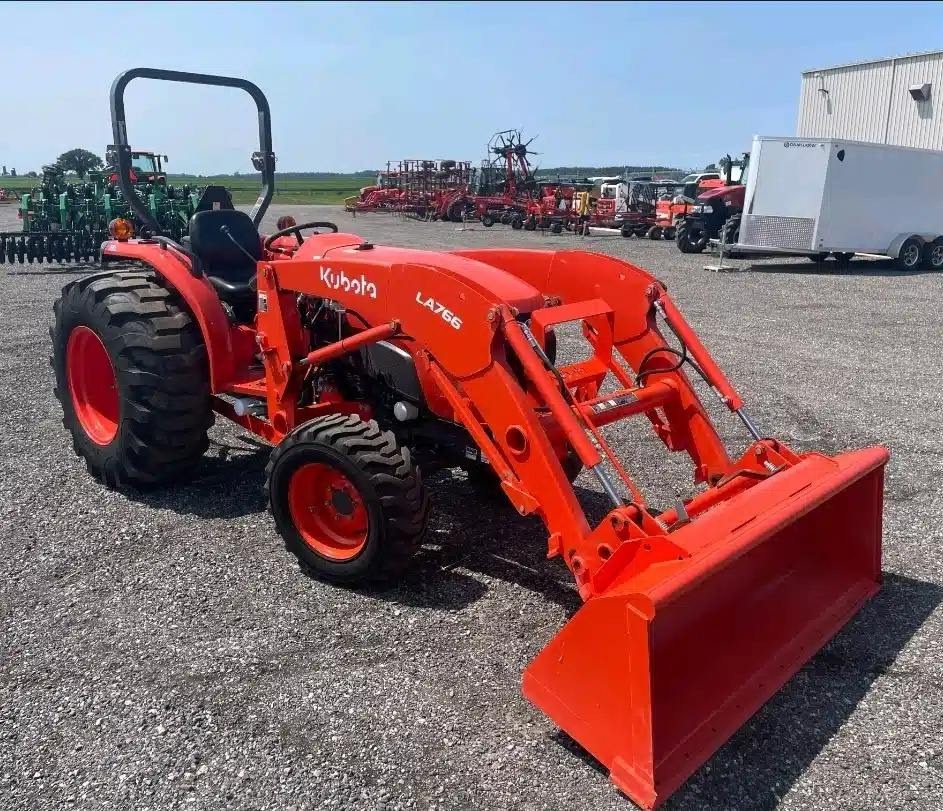 Kubota L4701 трактор для продажи 47HP сельскохозяйственный трактор 4WD дизельный двигатель компактный сельскохозяйственный трактор с фронтальным погрузчиком и PTO