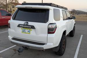 Toyota 4Runner TRD Off-Road 4x4 2018 Usada Premium, Motor V6 de 4.0 Litros, Tracción en las 4 Ruedas, Todoterreno - Product Image 3