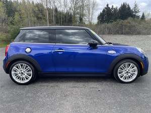 Mini Cooper S 2019, 2 Puertas, Hatchback, Tracción Delantera / Disponible para la Venta con Bajo Kilometraje, Motor de Gasolina, Auto Usado en Excelentes Condiciones y Sin Accidentes - Product Image 4