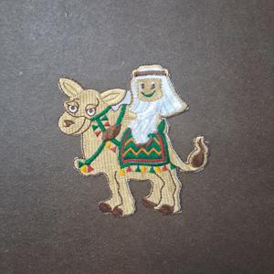 Parches Bordados de Hilo de Poliéster Ecológicos y Duraderos para Prendas y Bolsos, Disponibles al por Mayor para Alta Costura y Moda - Product Image 1