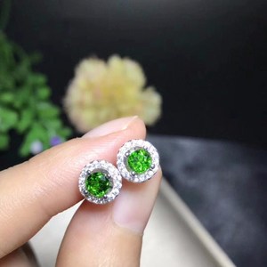 Pendientes de tuerca de Esmeralda cultivada en laboratorio de Plata de Ley 925, accesorio para fiesta de boda chapado en oro - Product Image 2