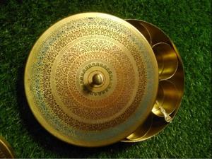 Traditional Indian Spice Storage Container Iron Gold <b>Masala</b> <b>Box</b> with Designer Lid and Steel Spoon Metal Spice Storage <b>Box</b> - Product Image 4