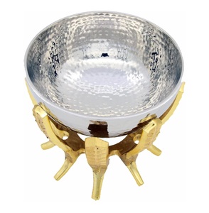 Bol rond décoratif en métal le plus luxueux avec bol de service à base de designer en or pour la décoration d'événements de fête. - Product Image 4