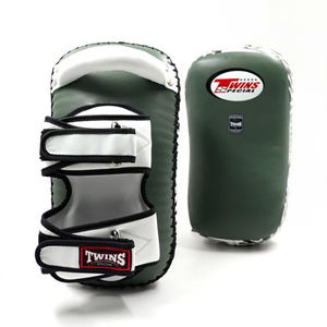 Protège-tibias Fairtex sur mesure en cuir de vachette de qualité supérieure, pour entraînement en arts martiaux, boxe, MMA, kick-boxing. - Product Image 6