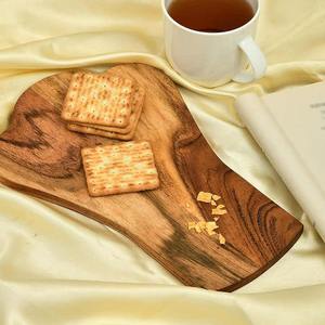 Planche à fromage en bois d'acacia avec poignée pour charcuterie et service, écologique, durable, artisanat artisanal, accessoire de cuisine haut de gamme - Product Image 5