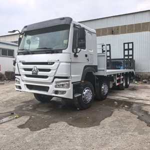 Camión con Remolque Sinotruck Howo 8x4 Usado, 12 Ruedas, Camión con Remolque Sinotruck de Segunda Mano con Capacidad de 60 Toneladas - Product Image 1