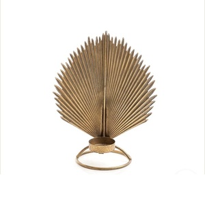 Bougeoir décoratif gravé à la main Support pour mariage et décoration intérieure Prix de gros Bougeoir Stand - Product Image 1