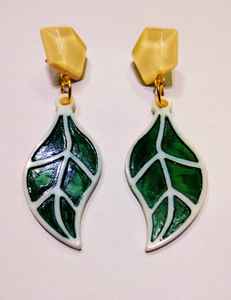 Pendientes Redondos con Diseño de Flores Hechos a Mano, Elegantes Pendientes de Cuentas de Semillas, Diseño Único, Joyería de Moda, Diseño Creativo - Product Image 5