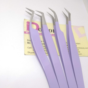 Outils de beauté pour cils Couleur violette enduite Logo personnalisé Volume incurvé en acier inoxydable Pince à épiler semi incurvée pour extension de faux cils - Product Image 1