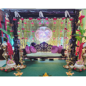 Idée de balançoire de mariage indien tendance pour la cérémonie Pithi balançoire en bois de mariage sculptée à la main de luxe acheter une balançoire en bois de mariage indien - Product Image 1