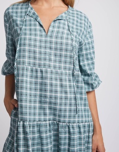 2026 Stylish Boho-inspired <b>A</b>-<b>line</b> Silhouette V-neck Plaid <b>Pattern</b> Knee-length Blouse Featuring Curved Front Yoke Soft Gathering - Product Image 2