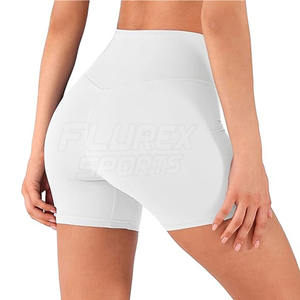 กางเกงขาสั้นไบเกอร์ผ้าโพลีเอสเตอร์สำหรับผู้หญิงผลิตจากปากีสถาน - Product Image 2