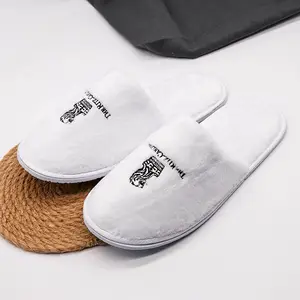 Pantofole usa e getta personalizzate per Hotel salon hotel peluche hotel bagno lussuosa pantofola di lino