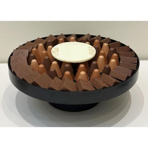 Bol de service en chocolat décoratif fantaisie écologique Support à dessert en métal noir Présentoir à chocolat pour mariages, fêtes ou événements - Product Image 1