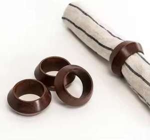 Anneaux de serviette en bois design, fabrication artisanale de qualité supérieure, écologiques, porte-serviettes de table en stock pour mariages, fêtes, option de logo personnalisé - Product Image 3