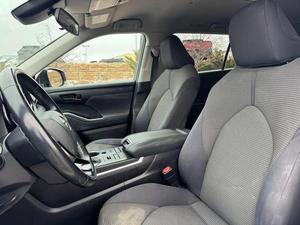 Toyota Highlander LE 2021 Usada en Venta - Product Image 6