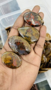 AAA Grado 100% Costura natural Ágata Cabujón Cuarzo suelto Moissanite Piedras preciosas Disponibles en tamaños de formas mixtas Opciones de diseñador OEM - Product Image 3