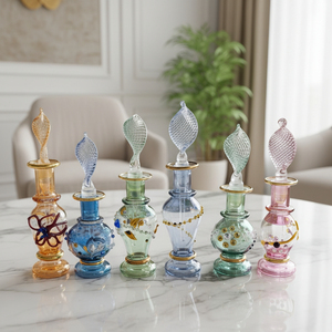 LW76 Flacons de parfum miniatures en verre soufflé à la main, art populaire égyptien, hautement texturés, flacons artisanaux, souvenirs, accents 3D fusionnés, Oud - Product Image 2