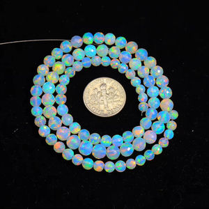 Atractivo Ópalo Etíope de 4mm - 6mm, Esfera Facetada Brillante, Ópalo Etíope con Destellos Arcoíris, Hilo de Esferas de 16 Pulgadas - Product Image 1