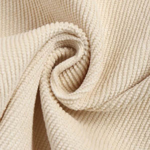 Venta al por mayor de 2 piezas de algodón para hombre conjuntos de verano Casual Streetwear conjuntos cortos para los hombres con su propio logotipo - Product Image 5