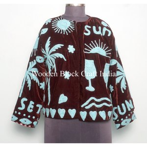 Chaqueta de Terciopelo de Algodón Bordada Floral al por Mayor, Chaqueta Ecológica para Mujer, Abrigo Étnico Suzani Hecho a Mano para Mujer - Product Image 4