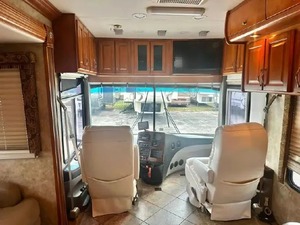 PROVEEDOR DE Autocaravana Usada Guulf Stream RV Tour Master 40F Clase A del 2009 en Venta para Camping y Viajes - Product Image 5