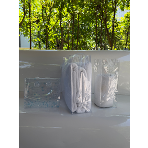 Sac fourre-tout personnalisé en PVC transparent avec soufflet sur 3 côtés, pochette d'emballage de luxe pour serviettes et couvertures avec poignée découpée intégrée - Product Image 6