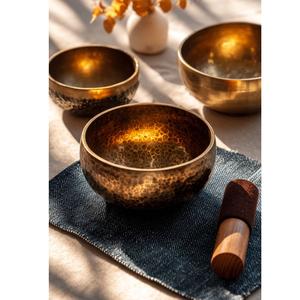 ชุดขันร้องทำจากโลหะชุบทองทำมือ พร้อมเบาะรองนั่ง แกะสลักจากจีน ขัดเงา สไตล์โมเดิร์นและโบราณ - Product Image 1