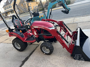 Mini tracteur Mahindra Max Series 26 XLT HST 2024, 70 CV, 4 roues motrices, transmission par engrenages, pompe et boîte de vitesses incluses, neuf et d'occasion, EMAX 20S HST 2025 - Product Image 3