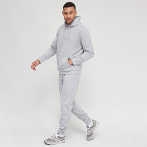 Chándal de entrenamiento atlético con logotipo personalizado para hombre, equipo deportivo de invierno de moda de alta calidad, secado rápido y transpirable, talla grande - Product Image 1