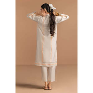 Camisa Moderna de Organza Teñida con Jacquard KJ-43204, Silueta Recta con Cintura Natural, Estilo Veraniego Transpirable - Product Image 2