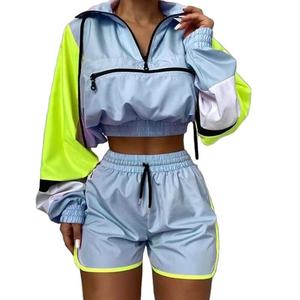 Conjunto Corto de Chaqueta Cortavientos para Mujer con Logotipo Personalizado, Conjunto de Chaqueta Cortavientos y Pantalones Cortos de Nailon para Mujer - Product Image 6