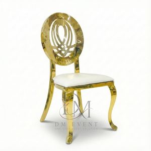Chaise de mariage en acier inoxydable doré à dossier rond ajouré orné avec coussin blanc pour événements de mariage et banquets – Sièges événementiels - Product Image 3