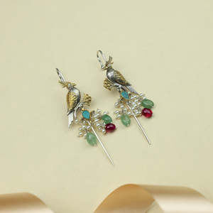 Boucles d'oreilles pendantes Anokhi Fusion en argent sterling avec motif perroquet et turquoise, élégantes pour les soirées - Product Image 2