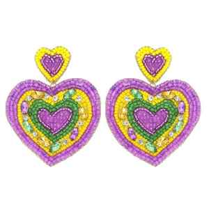 Pendientes colgantes de corazón de Mardi Gras con bordado de cuentas hechos a mano y elegantes diseñados para los amantes de la moda por Hiba Enterprises - Product Image 1