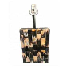 Lampe de table de chevet électrique de style moderne Lampe de table écologique en incrustation d'os avec base E27 Lampe de chevet élégante pour le bureau à domicile - Product Image 1