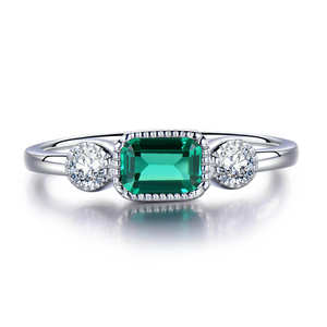 Bague de Fiançailles de Luxe pour Femme en Argent Sterling 925, Sertie de Zircon Vert Émeraude Taille Brillant et Diamants Latéraux, 3 Pierres - Product Image 3