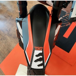 Adesivi 3D Personalizzati per Protezione Parafango Anteriore e Serbatoio per Moto KTM 790 ADVENTURE - Product Image 1