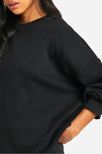 Venta al por mayor de las mujeres de gran tamaño negro sudadera 100% algodón con mangas largas y logotipo frontal de cuello redondo con capucha para ropa deportiva - Product Image 3