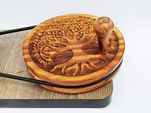 Enrouleur de boule de fil en bois fabriqué à la main pour tricoter le crochet-naturel actionné à la main-enrouleur de boule de traction de cadeaux de tricoteuse - Product Image 6