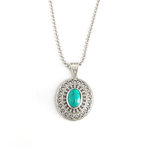Collar de Moda con Colgante de Turquesa, Baño de Rodio en Oro de 14K y 18K, Engaste de Diamantes y Perlas, Cadena para Compromiso - Product Image 1