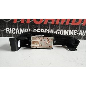 Panel de Botones Trasero Derecho para KIA Soul Serie (14>18) 93580-B25000 D4FB - Product Image 4
