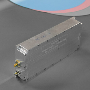 وحدة مكبر صوت محمولة مخصصة صغيرة الحجم بقدرة 100 واط وتردد 1-300 ميجاهرتز مع تقنية LDMOS RF PA ونظام GaN بقدرة 10 واط-20 كيلو واط، ملحق لطائرات FPV بدون طيار - Product Image 1