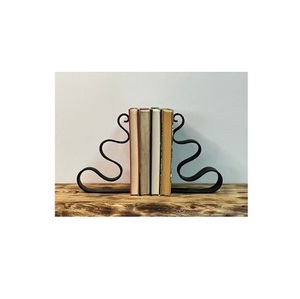 Sujetalibros de metal con acabado de latón de primera calidad para elegantes escritorios de oficina que agregan apariencia profesional y elegante - Product Image 3