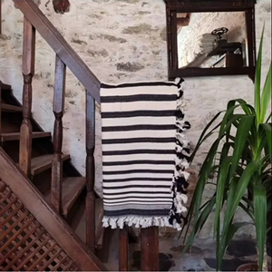 Cubrecama Ligero de Algodón 100% Natural Lavable, Estilo Bohemio a Rayas, 200x320cm para Uso Doméstico - Product Image 1