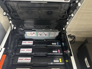 Imprimante à toner blanc UNINET iColor 550 + logiciel Pro Rip + toner CMYKW - Product Image 4