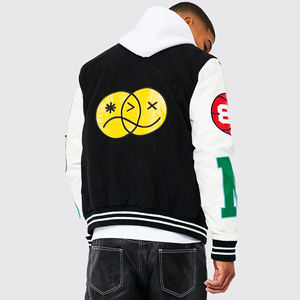 แจ็คเก็ตวาร์ซิตี้ผู้ชายแบบสั่งทำ หนังแกะ สีดำขาว คอตั้ง ปักโลโก้ด้านหน้า สไตล์บอมเบอร์ แนวสตรีทแวร์ ลายตัวอักษรแบบนักศึกษา - Product Image 6